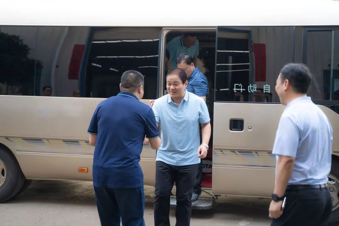 衡陽(yáng)市委副書記、市長(zhǎng)朱健一行赴朝陽(yáng)集團(tuán)進(jìn)行考察